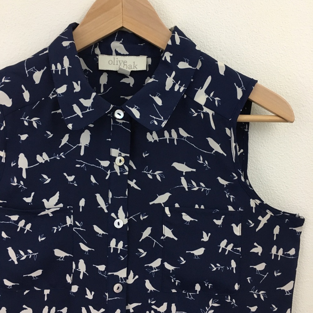 Olive & Oak | Bird Sleeveless Blouse
